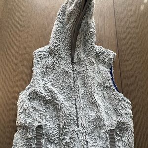 Patagonia grey fleece vest with hood size medium